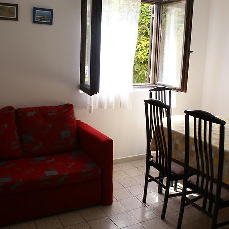 Apartment Ana M Krk Town Luaran gambar