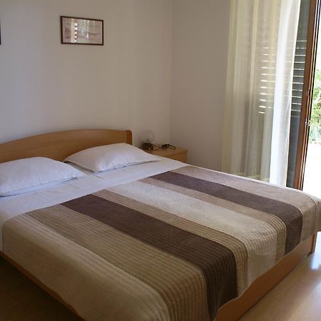 Apartment Ana M Krk Town Luaran gambar