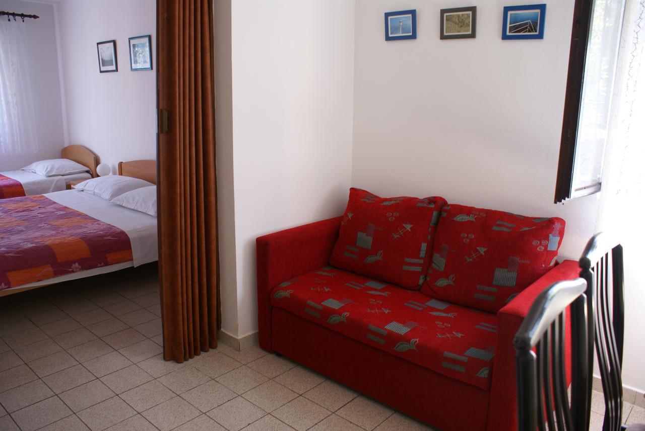 Apartment Ana M Krk Town Luaran gambar