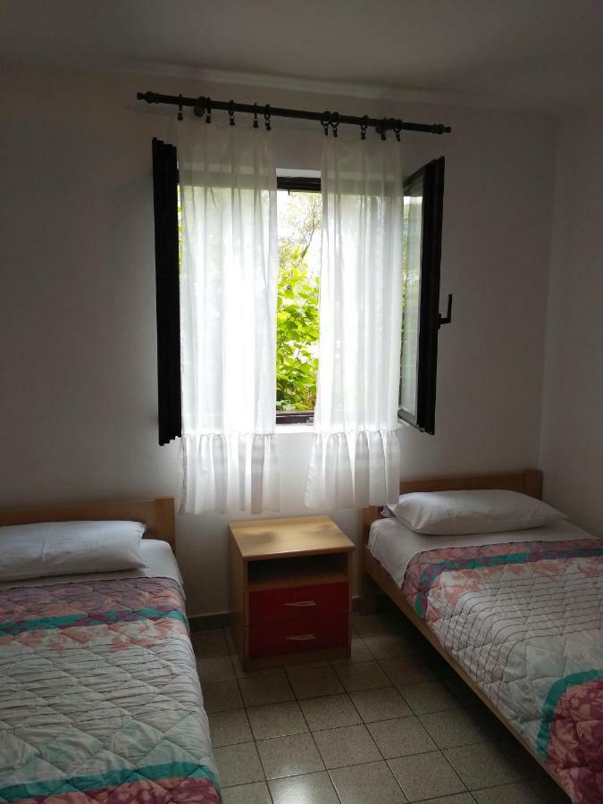 Apartment Ana M Krk Town Luaran gambar